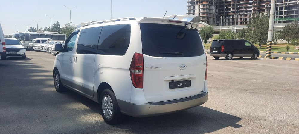 Hyundai Starex H-1