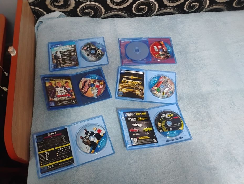 Play station 4, folosit putin