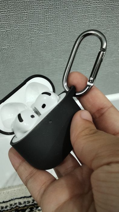 Продам airpods 4