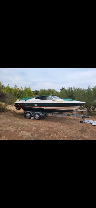 Vând barca  Regal. Turbo  Diesel