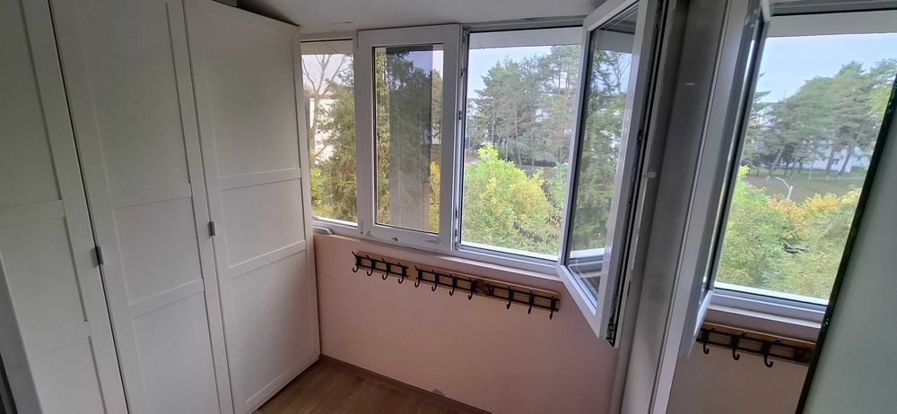 Apartament 3 camere decomandat, central – Onești | 59 mp | Parcare inclusă