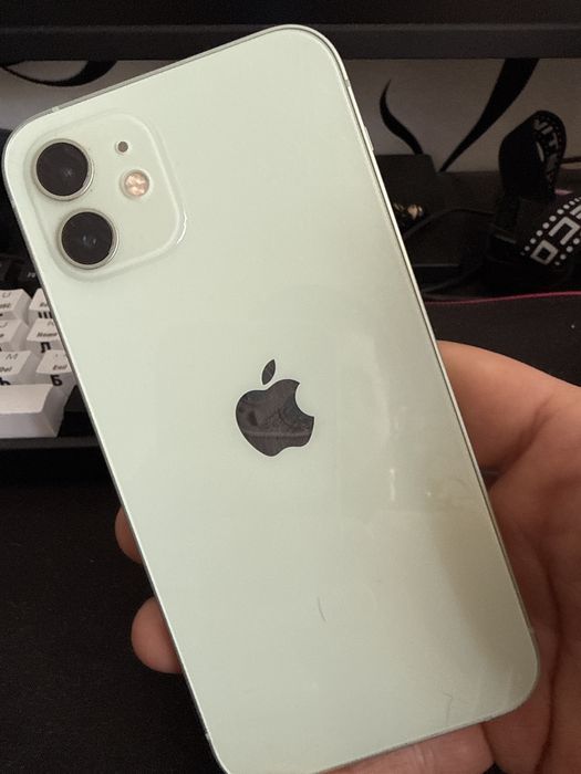 Продам iphone 12