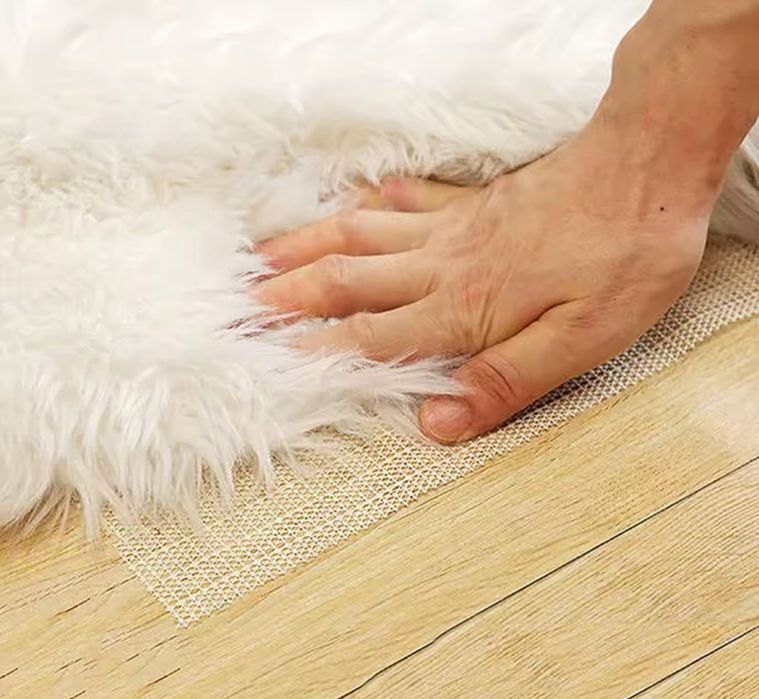 Нехлъзгаща силиконова подложка 70/160 см