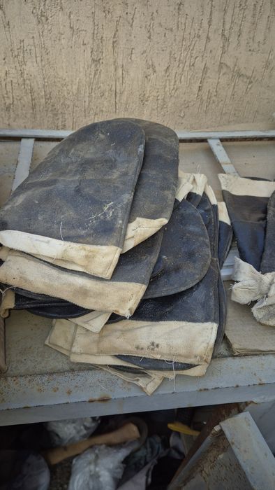 Спец перчатки, мыло .