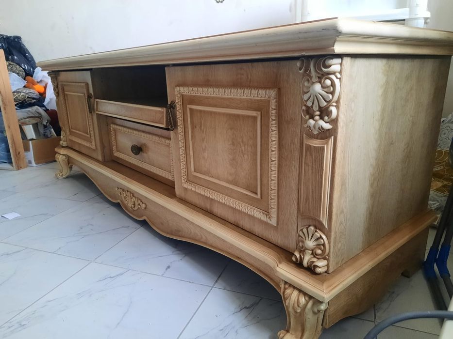 Подставка под ТВ