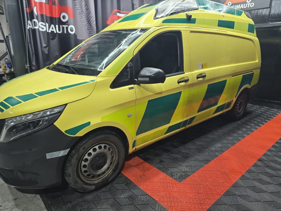 Mercedes Vito 119cdi 4*4 Ambulanta