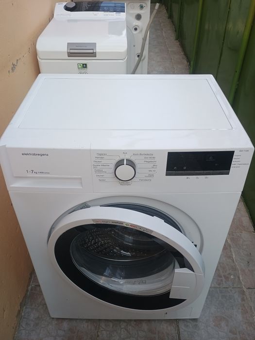 Mașină de spălat uscător de rufe Baunekht aeg