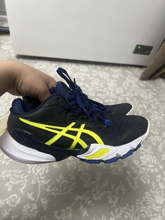 Asics metarise волейбольные