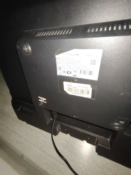 3 телевизора 2 в коробке 1 б/у недолго хочу все три сразу televizor