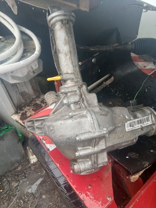 Vând gup de Mercedes!