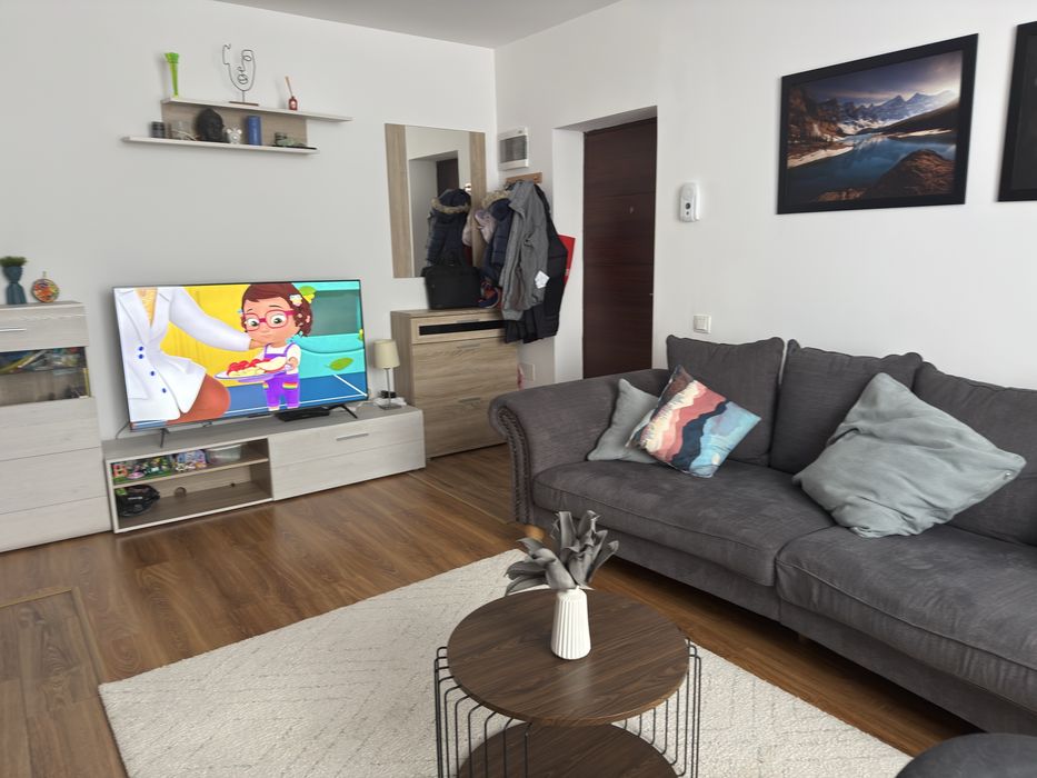 Inchiriez apartament 3 camere