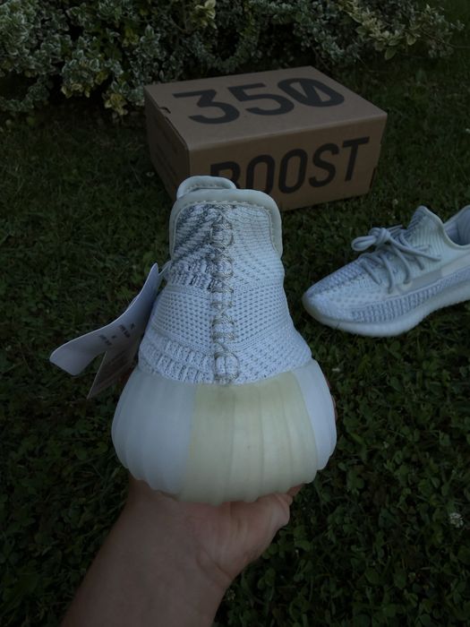 Adidasi Yeezy Cloud White Reflective / Premium / 2026
