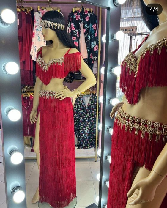 Өзеннің жанында балапанды сиқытты видео