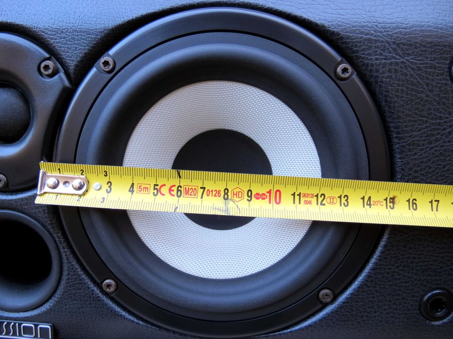 Boxa Mission Center Speaker 70-c2 ,  25 - 100 Watts Impedance - 8 Ohms