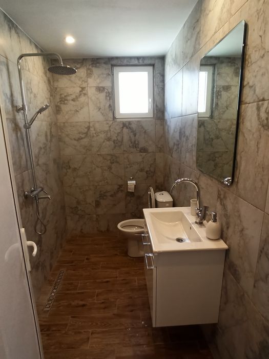 Дава се под наем Четиристаен апартамент в Видин, Център - 100 кв.м за 560 € - Снимка #7