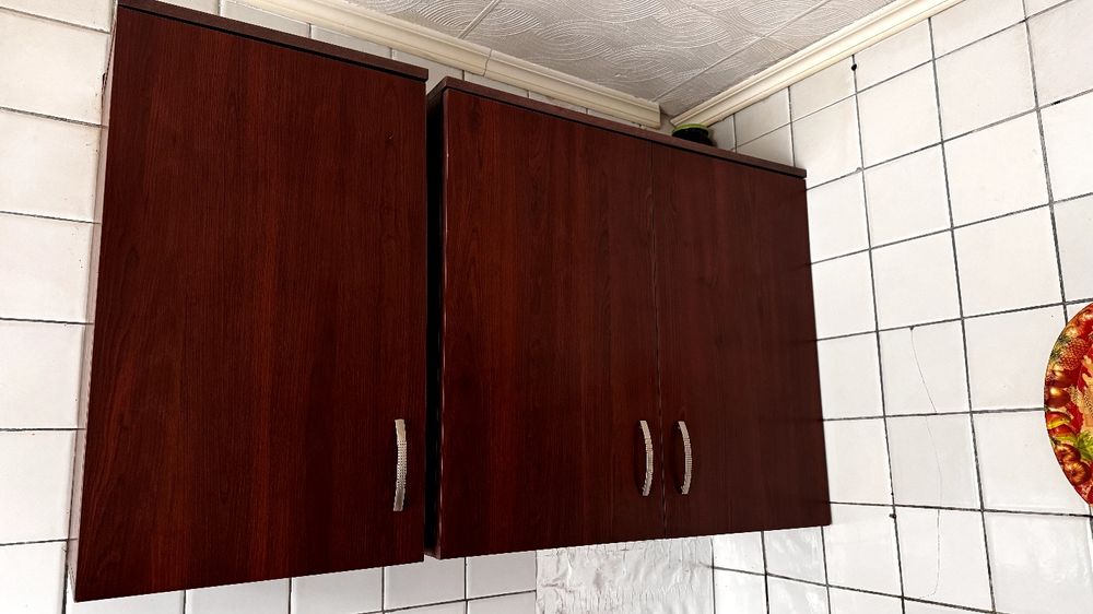 Продам срочно кухонный гарнитур