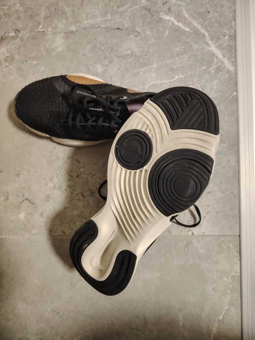 Дамски маратонки на Naik superrep