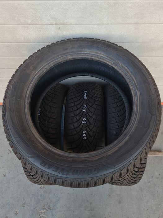 Зимни гуми 4 броя GOODYEAR UltraGrip9+ 205 55 R16 дот 3022