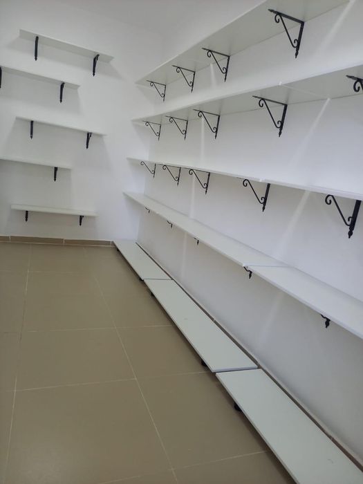 Полки белые стеллажи настенные