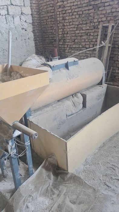 Sotila qurulish mollar Suxoy smes emulsiya aparad gurt