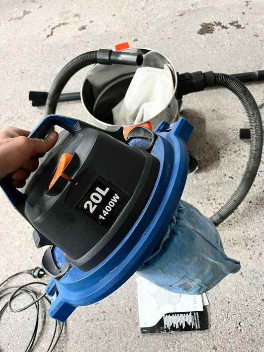 Пылесос строительный Dexter