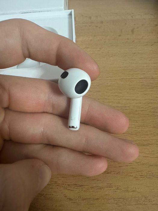 AirPods (3rd Gen)