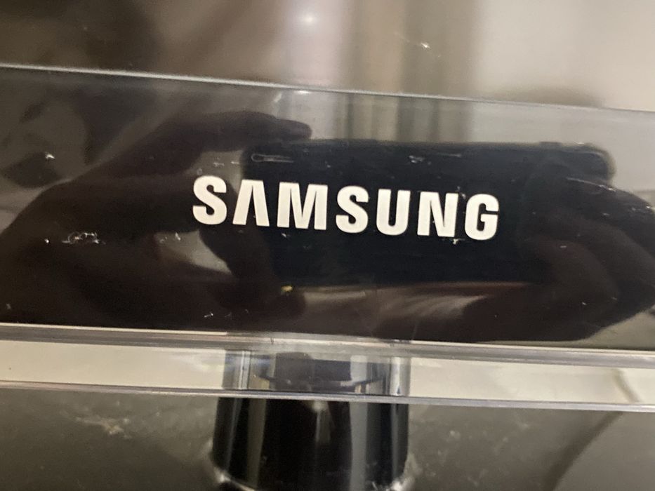 Срочно Продается телевизор Samsung