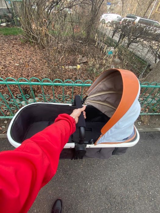 Коляска в хорошем состоянии