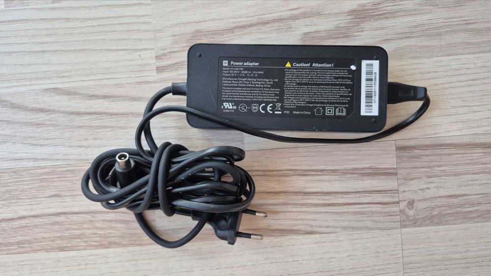 Оригинално зарядно за Xiaomi Mi Electric Scooter M365