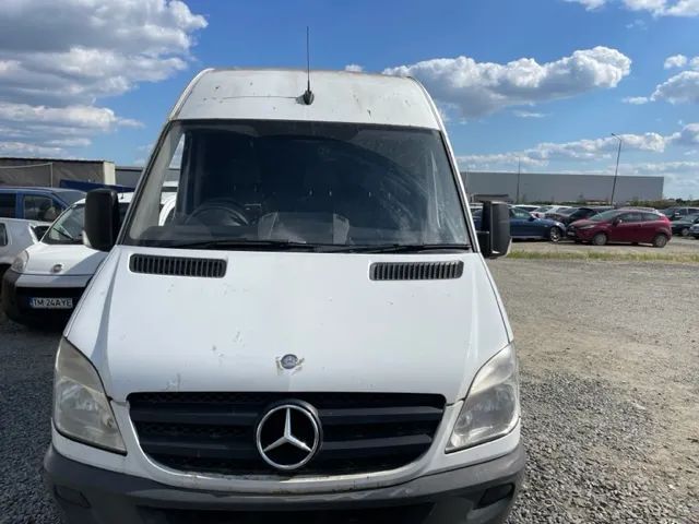 Dezmembrez Mercedes Sprinter W906 an 2007 2.2 CDI