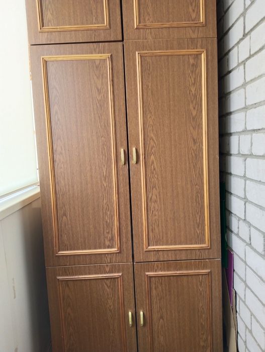 Продам 2 шкафа деревянных