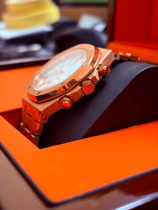 Луксозен часовник Audemars Piguet AP