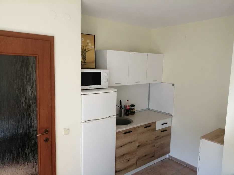 Дава се под наем Ателие в к.к. Слънчев бряг - 42 кв.м за 400 € - Снимка #2