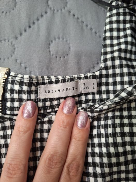 Дамска рокля каре