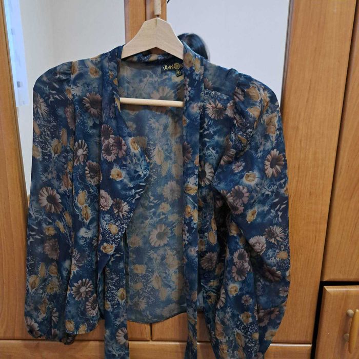 Модерни запазени  дрехи