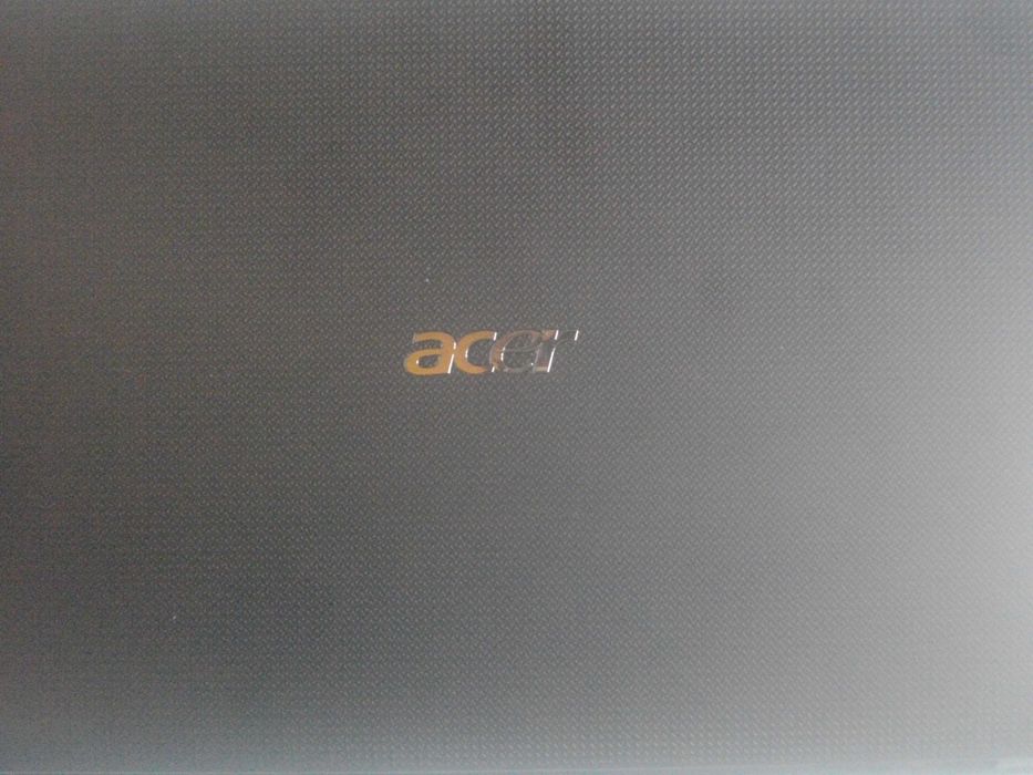15,6" 39,62см ACER Aspire 5551 Отличен ЛАПТОП RAM 4GB HD 120 2,10 GHz