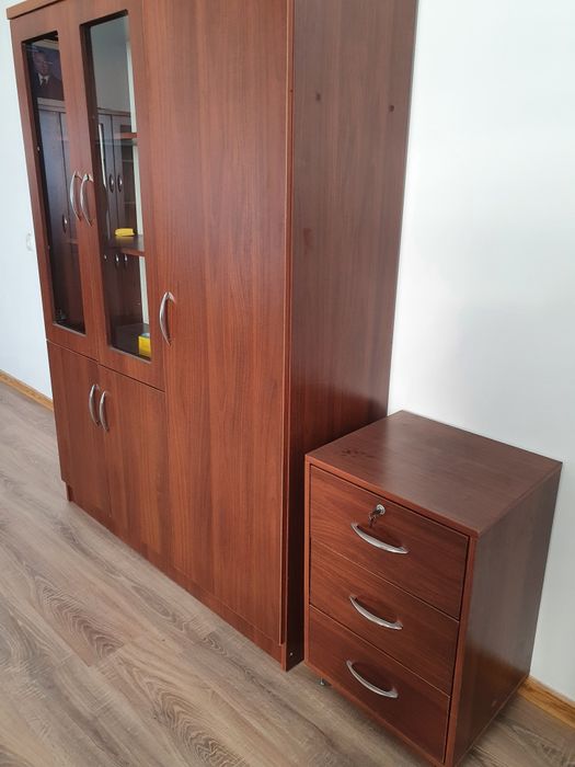 Офисная мебель в хорошему качество!!!