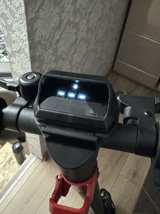 Самокат новый быстрый  и удобный