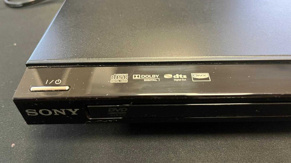 Cd/Dvd Player Sony SR 600H