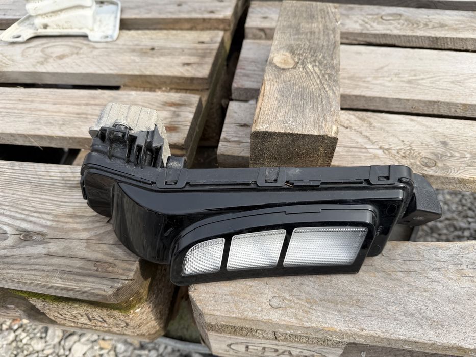 Халоген VW T-Roc