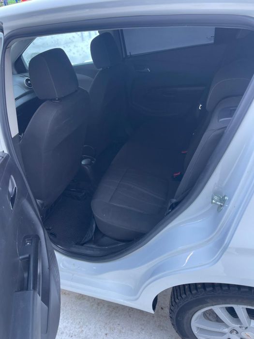 Авео , машина .шевралет