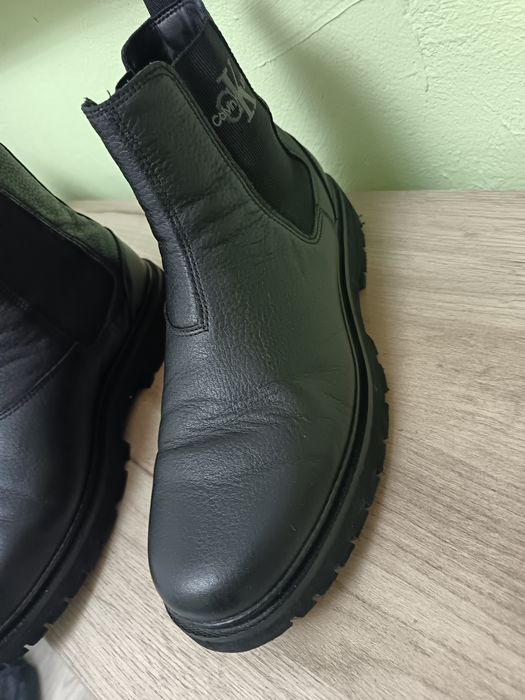 Vind ghete calvin Klein nr 43 folosite de cite a ori