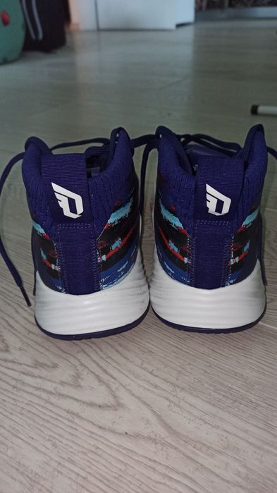 Баскетболни маратонки Adidas Dame 5