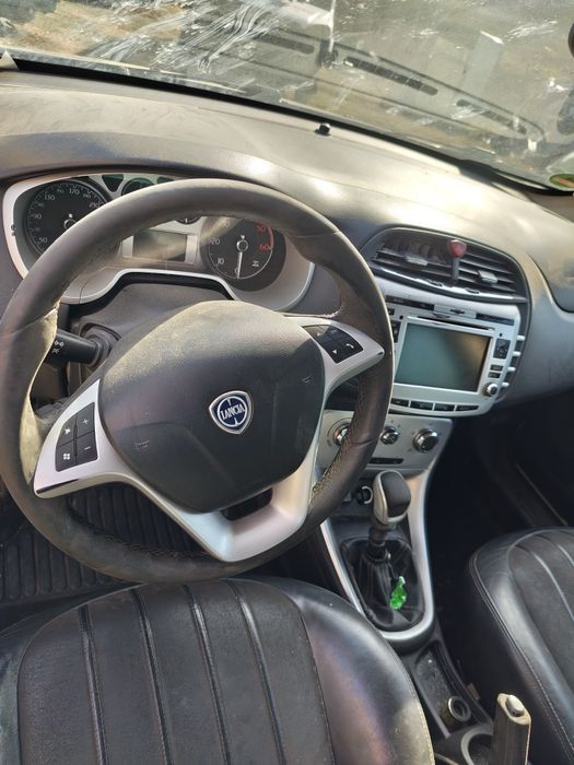 Lancia Delta 1.6 дизел на части!