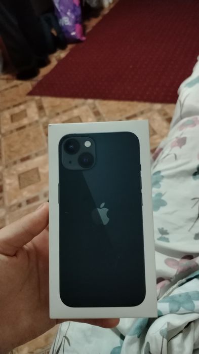 Айфон 13 с гарантией