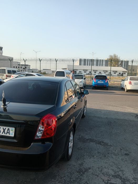 Apirativni antena sotiladi