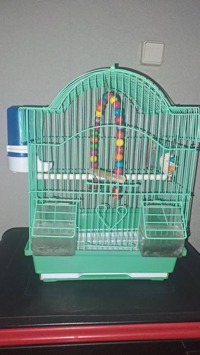 Клетка для попугая срочно