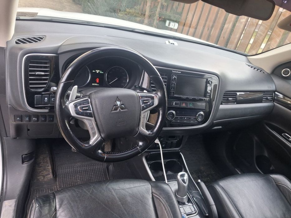 Vand Mitsubishi outlander 2.0phev