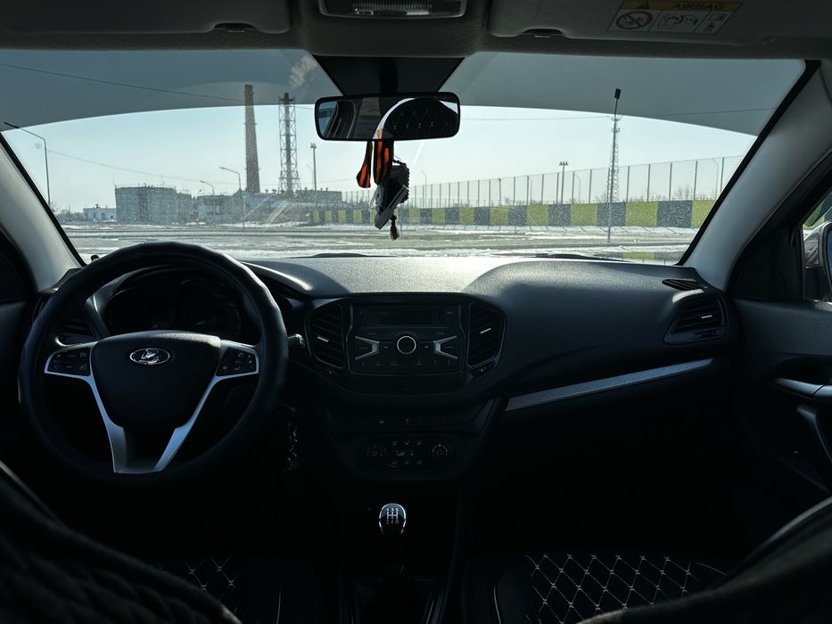 Продам машину LADA