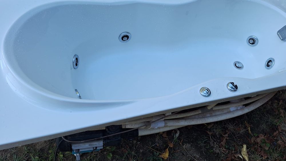 Cada baie cu hidromasaj rectangulara